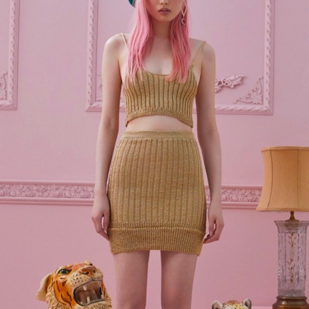 For love and lemons Unworn with tag gold skirt knitz size small lurex sparkle